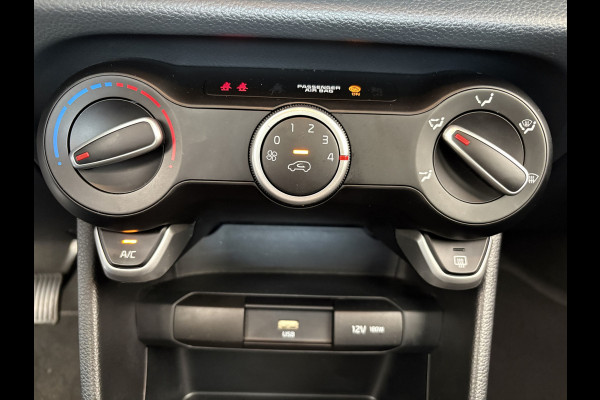 Kia Picanto 1.0 DPi DynamicLine Achteruitrijcamera - Apple carplay - Airco - Cruise control - Navigatie - Cruise control - Licht metalen velgen 14 inch - Radio - Start/stop systeem - Bluetooth - Elektrische ramen - Stuur multifunctioneel