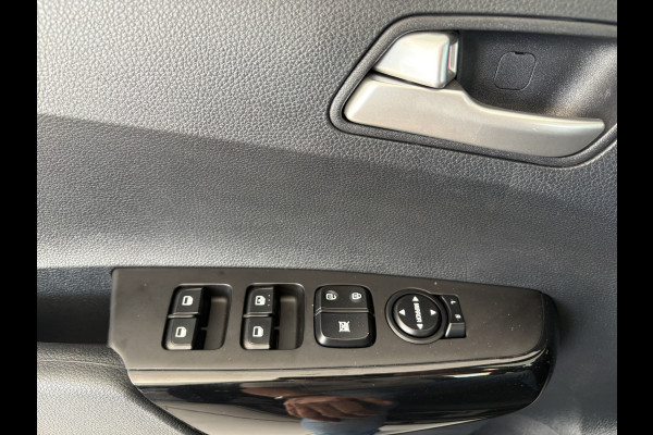 Kia Picanto 1.0 DPi DynamicLine Achteruitrijcamera - Apple carplay - Airco - Cruise control - Navigatie - Cruise control - Licht metalen velgen 14 inch - Radio - Start/stop systeem - Bluetooth - Elektrische ramen - Stuur multifunctioneel