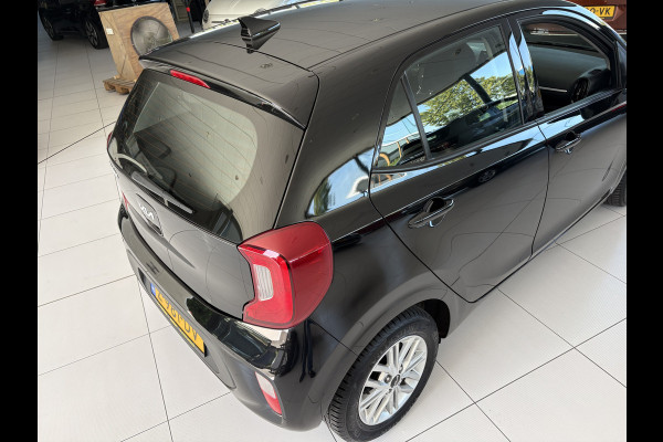 Kia Picanto 1.0 DPi DynamicLine Achteruitrijcamera - Apple carplay - Airco - Cruise control - Navigatie - Cruise control - Licht metalen velgen 14 inch - Radio - Start/stop systeem - Bluetooth - Elektrische ramen - Stuur multifunctioneel
