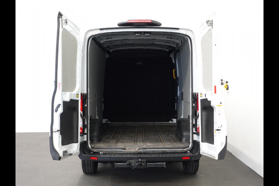 Ford Transit 330 2.0 TDCI L3H2 Trend Automaat Navigatie Camera Carplay Trekhaak Cruise control Airco