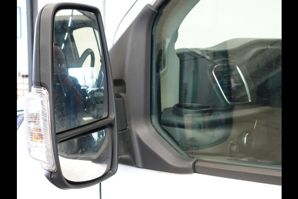 Ford Transit 330 2.0 TDCI L3H2 Trend Automaat Navigatie Camera Carplay Trekhaak Cruise control Airco