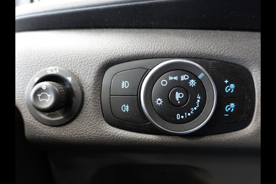 Ford Transit 330 2.0 TDCI L3H2 Trend Automaat Navigatie Camera Carplay Trekhaak Cruise control Airco