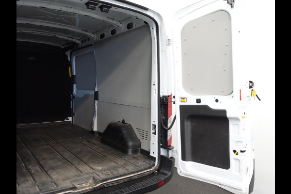 Ford Transit 330 2.0 TDCI L3H2 Trend Automaat Navigatie Camera Carplay Trekhaak Cruise control Airco