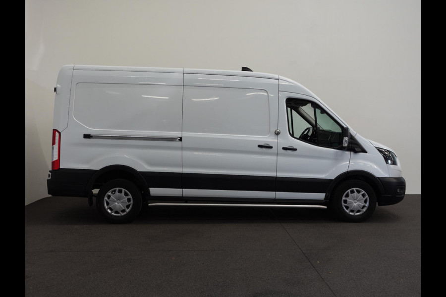 Ford Transit 330 2.0 TDCI L3H2 Trend Automaat Navigatie Camera Carplay Trekhaak Cruise control Airco