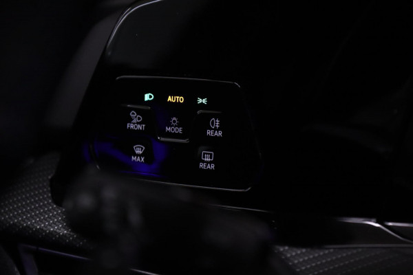 Volkswagen Golf 1.4 eHybrid GTE NARDO/PANO/HUD/IQLIGHT/CARPLAY/ACC/VOL