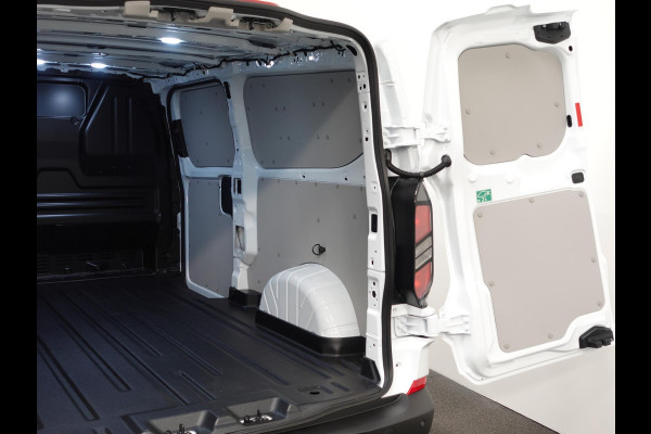 Ford Transit Custom 300 2.0 TDCI L2H1 Automaat Trend NIEUW MODEL! Airco Cruise Control Navigatie Parkeersensoren Camera Carplay/Android Auto