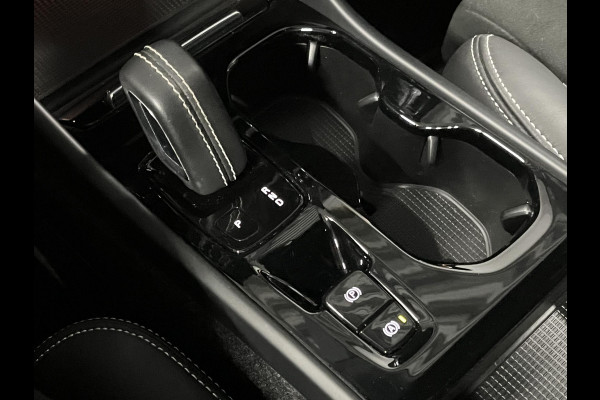 Volvo XC40 1.5 T5 Recharge R-Design Trekhaak | Harman/Kardon |  Stoel-/Stuurverwarming | Cruise-/Climate control | Achteruitrij camera | Carplay | Leder/Alcantara
