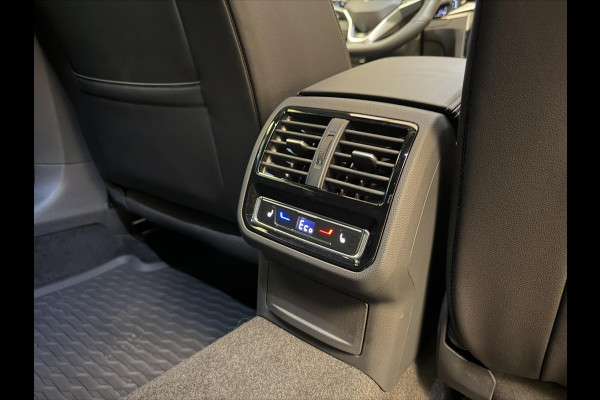 Volkswagen Arteon 1.4 TSI eHybrid 218PK R-Line | Panodak | Trekhaak | 19 Inch | LED | Incl. garantie