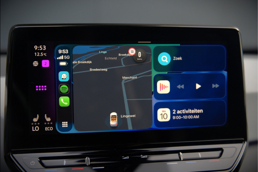 Volkswagen ID.3 First Plus 58 kWh | Stoelverwarming | Stuurverwarming | Camera | Adaptive Cruise Control | Navigatie | Keyless | Parkeersensoren | LED | Apple Carplay | NAP |