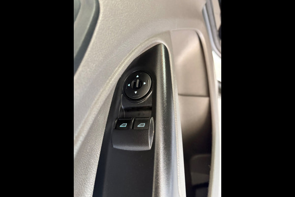 Ford Transit Connect Automaat 1.5 EcoBlue 100PK L1H1 Trend 3persoons, Airco, Imperiaal, Inrichting, Trekhaak, RIJKLAARPRIJS!