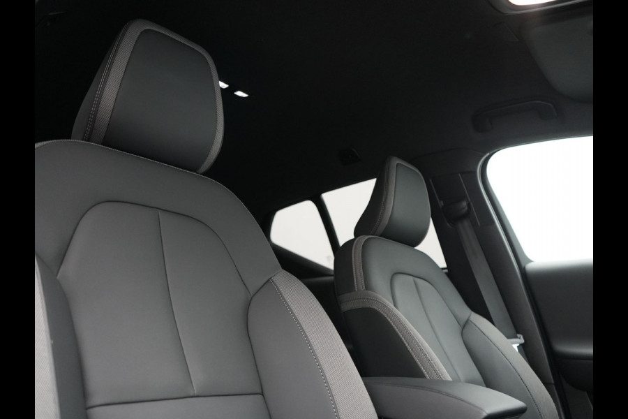 Volvo XC40 Core Recharge Pure 69 kWh 231pk Dealer O.H. | Warmtepomp | Camera | Sportstoelen & Stuur Verwarmd | Google Assistent | Apple Carplay | Cruise Control | Virtual Cockpit | DAB |