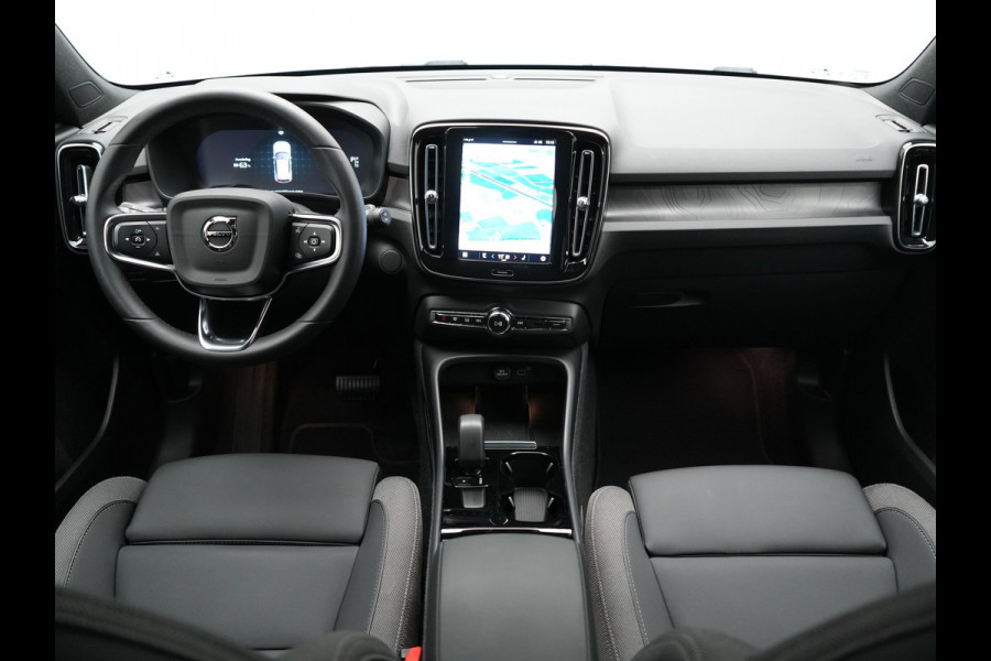 Volvo XC40 Core Recharge Pure 69 kWh 231pk Dealer O.H. | Warmtepomp | Camera | Sportstoelen & Stuur Verwarmd | Google Assistent | Apple Carplay | Cruise Control | Virtual Cockpit | DAB |