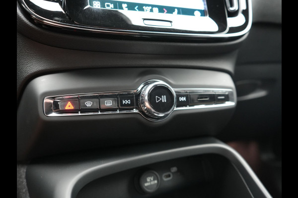 Volvo XC40 Core Recharge Pure 69 kWh 231pk Dealer O.H. | Warmtepomp | Camera | Sportstoelen & Stuur Verwarmd | Google Assistent | Apple Carplay | Cruise Control | Virtual Cockpit | DAB |
