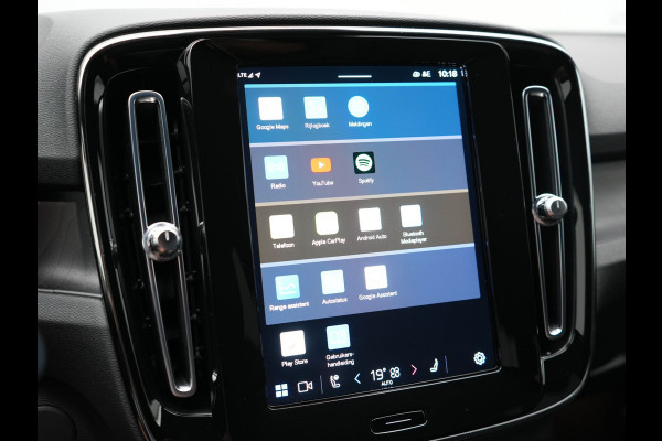 Volvo XC40 Core Recharge Pure 69 kWh 231pk Dealer O.H. | Warmtepomp | Camera | Sportstoelen & Stuur Verwarmd | Google Assistent | Apple Carplay | Cruise Control | Virtual Cockpit | DAB |