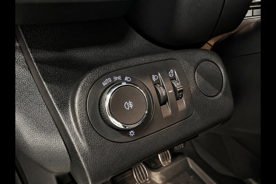 Opel Combo 1.5 Turbo 102PK L2H1 Edition Airco Cruise Control Navi Parkeersensoren Achter Lange wielbasis 100 pk