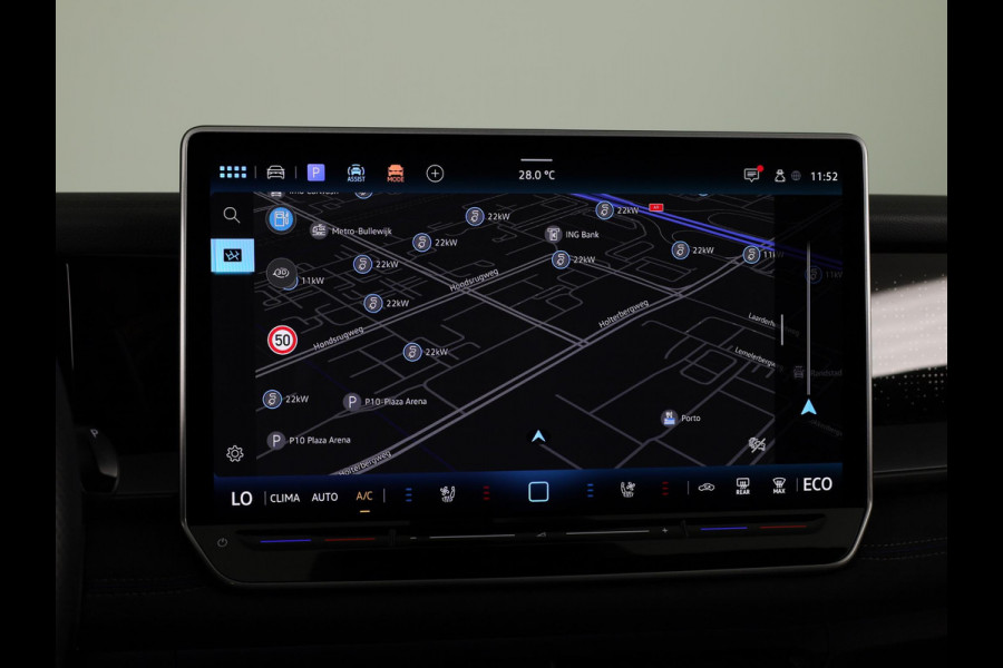 Volkswagen Tayron 1.5 eHybrid R-Line Edition 272 pk Automaat (DSG) | Verlengde garantie | Navigatie | Panoramadak | Trekhaak (wegklapbaar) | Parkeersensoren (Park assist) | Rondomzicht camera | Lederen bekleding | Stoelverwarming/ventilatie | R-Line |
