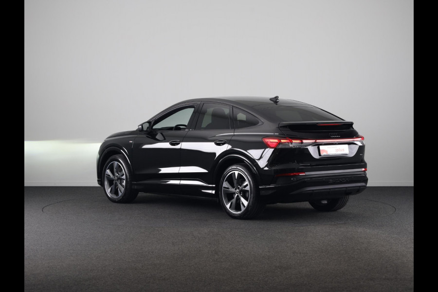 Audi Q4 Sportback e-tron 45 quattro S Edition Competition 82 kWh 286pk | Navigatie | 20 inch lichtmetalen velgen | Adaptive cruise controle | Zwart Optiek