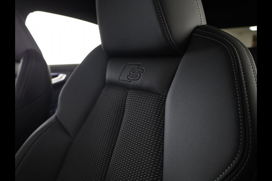 Audi Q4 Sportback e-tron 45 quattro S Edition Competition 82 kWh 286pk | Navigatie | 20 inch lichtmetalen velgen | Adaptive cruise controle | Zwart Optiek