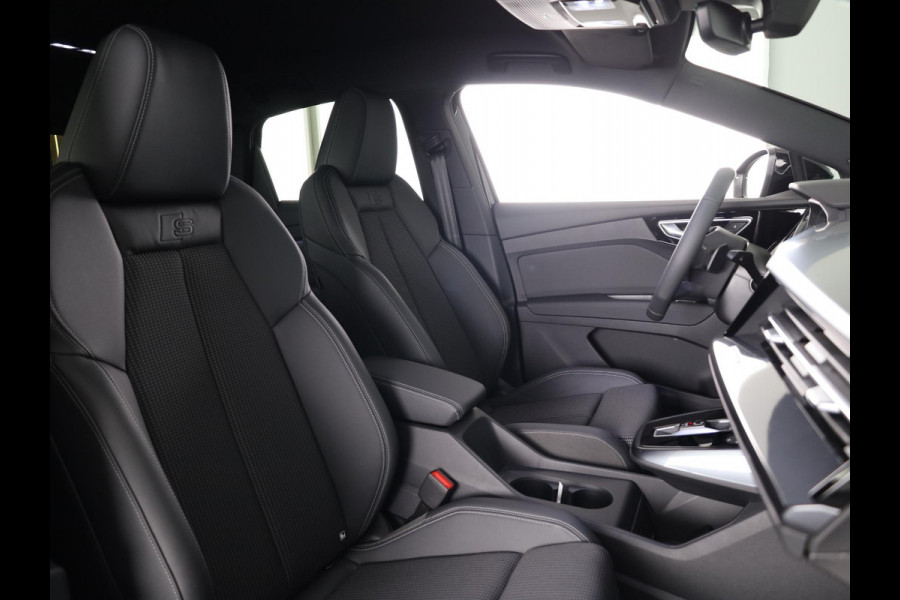 Audi Q4 Sportback e-tron 45 quattro S Edition Competition 82 kWh 286pk | Navigatie | 20 inch lichtmetalen velgen | Adaptive cruise controle | Zwart Optiek