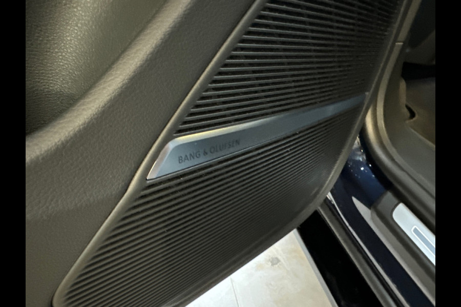 Audi Q8 55 TFSI quattro S Line Pano|RS Seat|HuD|B&O|360c 3D