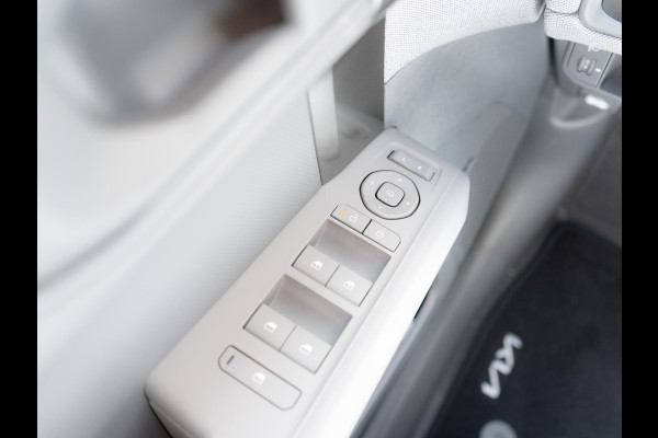 Kia EV3 Plus Advanced 58.3 kWh | Schuifkantel dak | Harman en kardon |