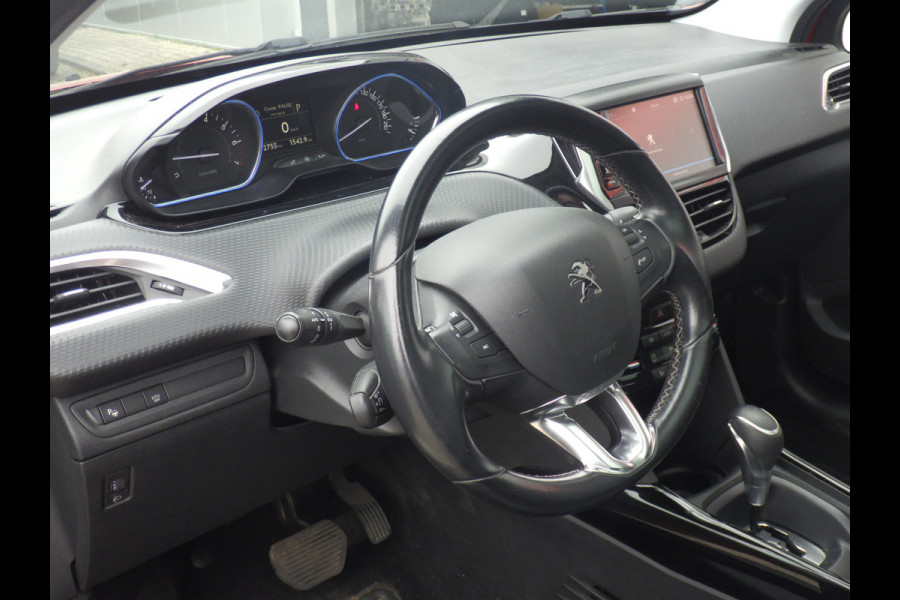 Peugeot 2008 1.2 Automaat Allure, Panodak, Camera, Cruise, Navi, Compleet!