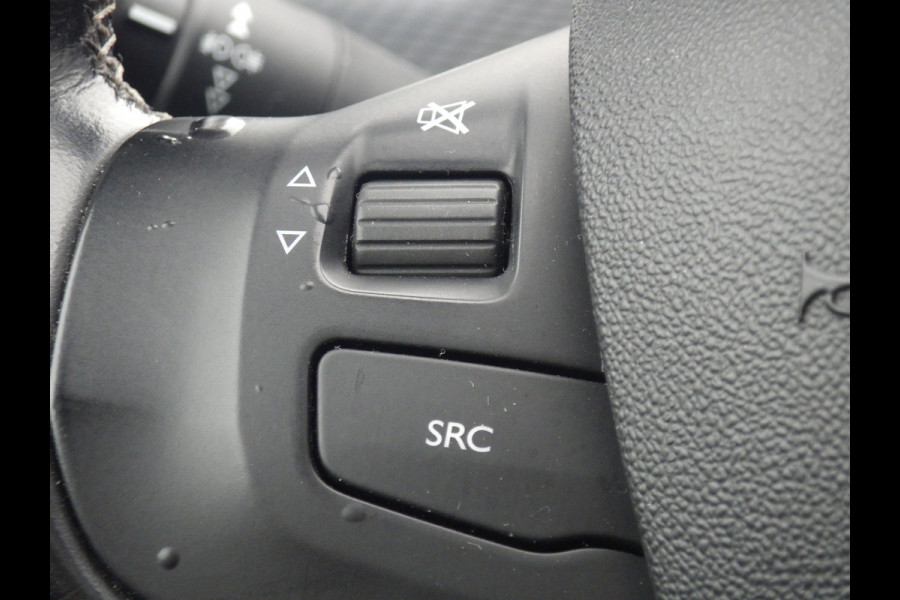 Peugeot 2008 1.2 Automaat Allure, Panodak, Camera, Cruise, Navi, Compleet!