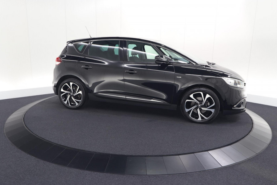 Renault Scénic TCe 140 EDC Limited | Camera | Stoelverwarming | Navigatie | Apple Carplay
