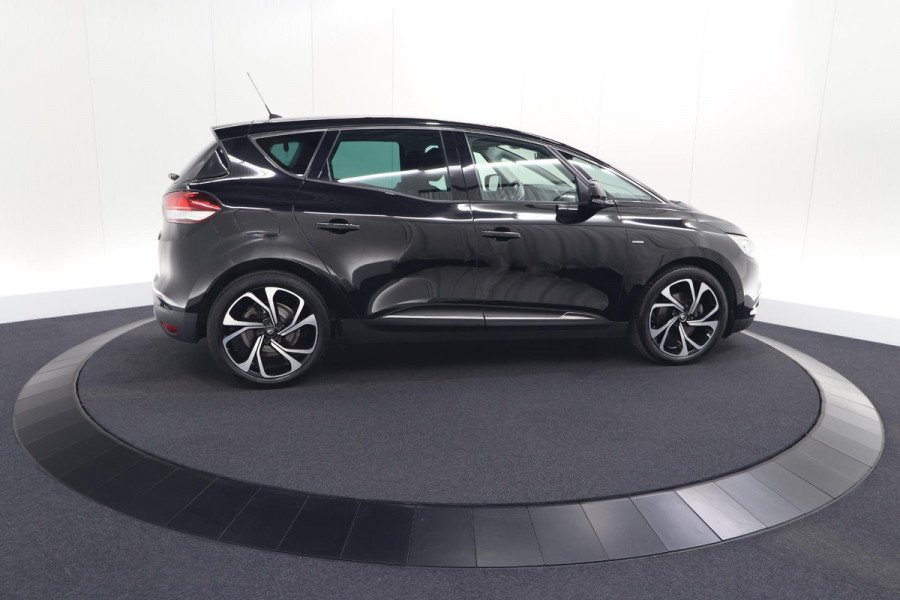 Renault Scénic TCe 140 EDC Limited | Camera | Stoelverwarming | Navigatie | Apple Carplay