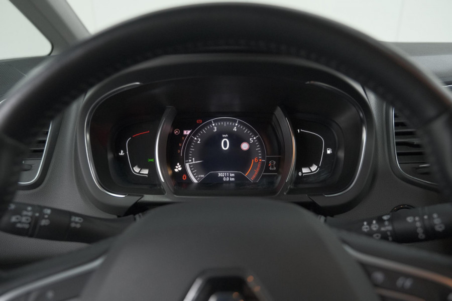 Renault Scénic TCe 140 EDC Limited | Camera | Stoelverwarming | Navigatie | Apple Carplay