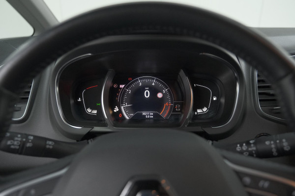 Renault Scénic TCe 140 EDC Limited | Camera | Stoelverwarming | Navigatie | Apple Carplay