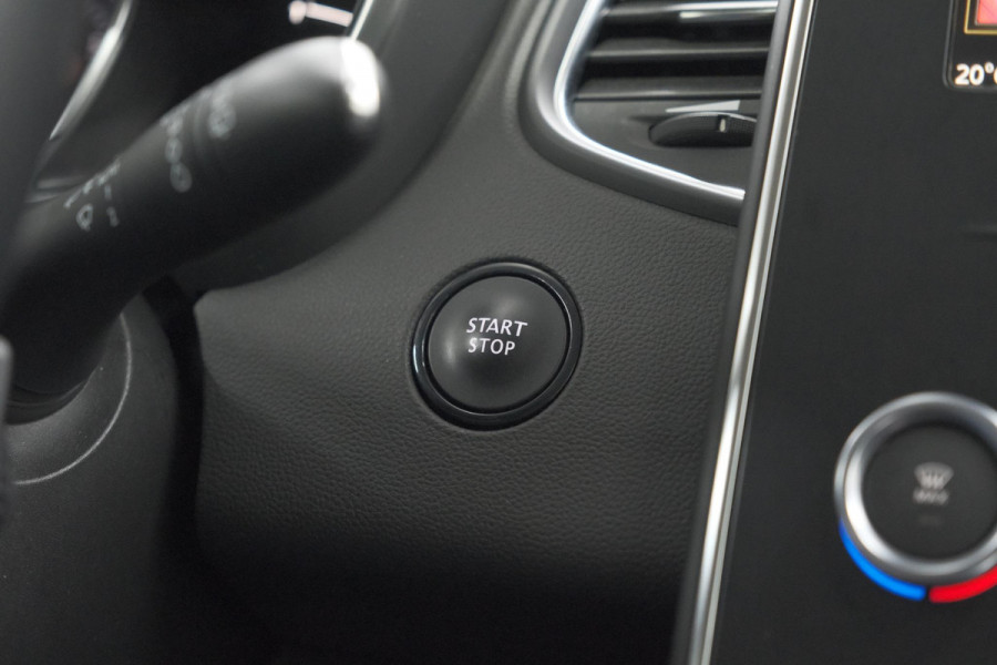 Renault Scénic TCe 140 EDC Limited | Camera | Stoelverwarming | Navigatie | Apple Carplay