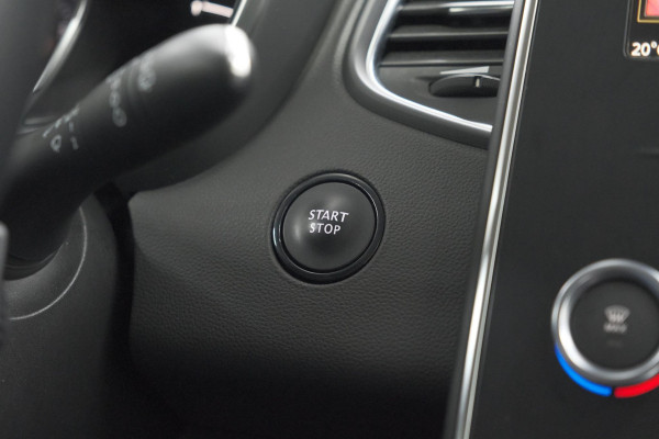 Renault Scénic TCe 140 EDC Limited | Camera | Stoelverwarming | Navigatie | Apple Carplay