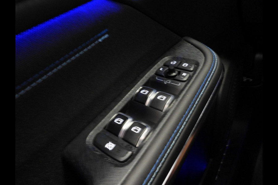 Lynk & Co 01 1.5 PHEV Plug-In ZWARTE HEMEL/360CAM/SCHUIFDAK/LED/20"LMV!