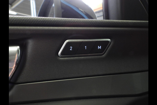 Lynk & Co 01 1.5 PHEV Plug-In ZWARTE HEMEL/360CAM/SCHUIFDAK/LED/20"LMV!