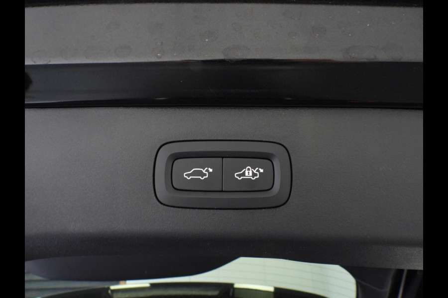 Lynk & Co 01 1.5 PHEV Plug-In ZWARTE HEMEL/360CAM/SCHUIFDAK/LED/20"LMV!