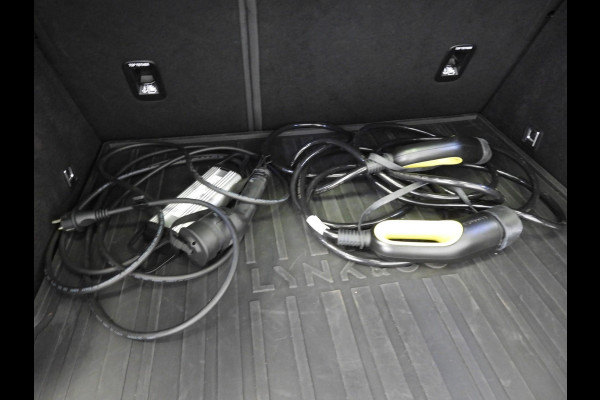 Lynk & Co 01 1.5 PHEV Plug-In ZWARTE HEMEL/360CAM/SCHUIFDAK/LED/20"LMV!