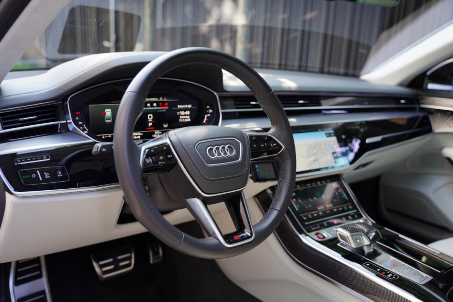 Audi S8 4.0 TFSI Quattro / BTW / B&O / Individual / ABT
