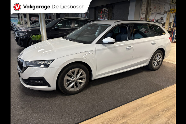 Škoda Octavia Combi 1.4 TSI iV PHEV Business Edition / Navigatie / carplay / cruisecontrol /dealer onderhouden