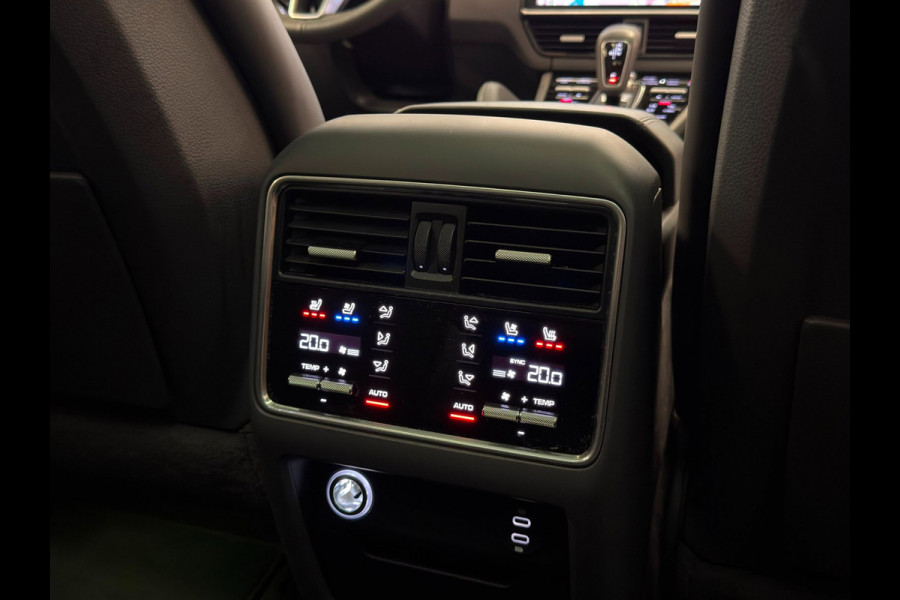 Porsche Cayenne 3.0 Platinum Edition / 1e eig / Pano / Sport Chrono
