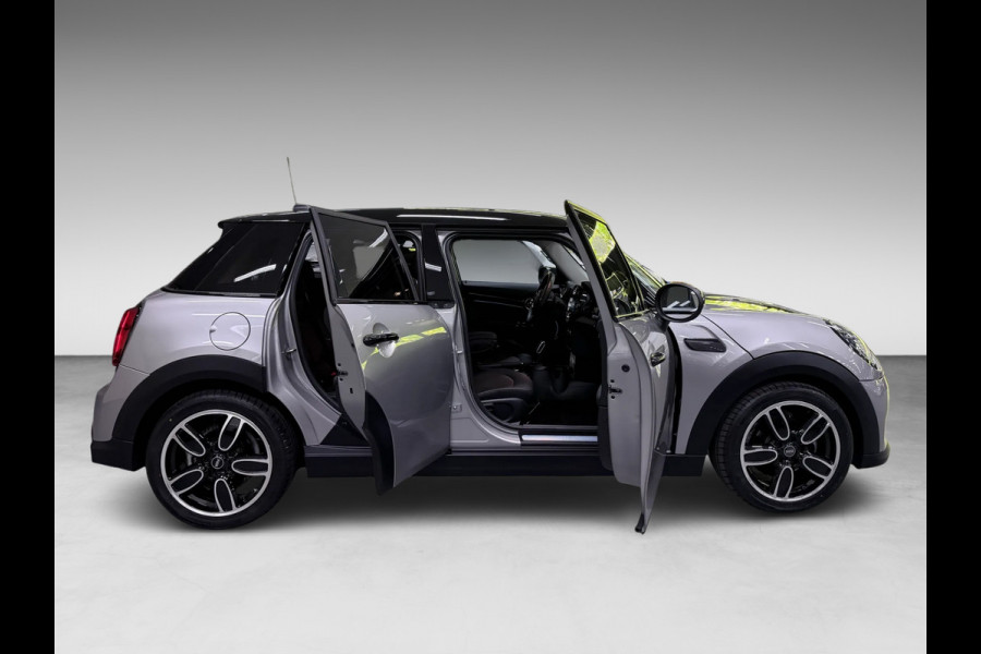 MINI 5-deurs 1.5 Cooper Camden BLACK-EDITION 136PK NAVI/CARPLAY/LED/DAB/ECC/PDC/CRUISE///
