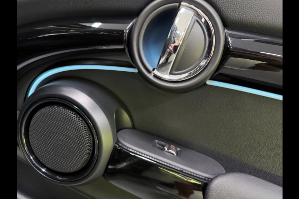 MINI 5-deurs 1.5 Cooper Camden BLACK-EDITION 136PK NAVI/CARPLAY/LED/DAB/ECC/PDC/CRUISE///