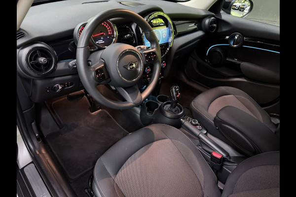 MINI 5-deurs 1.5 Cooper Camden BLACK-EDITION 136PK NAVI/CARPLAY/LED/DAB/ECC/PDC/CRUISE///