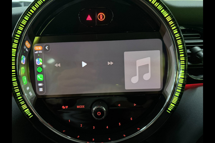 MINI 5-deurs 1.5 Cooper Camden BLACK-EDITION 136PK NAVI/CARPLAY/LED/DAB/ECC/PDC/CRUISE///