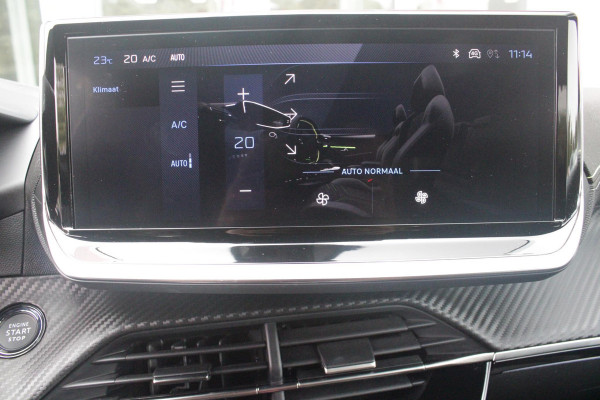 Peugeot 208 1.2 Hybrid 145PK AUTOMAAT GT | CAMERA VOOR + ACHTER | NAVIGATIE | DRAADLOZE APPLE CARPLAY/ANDROID AUTO | FULL LED KOPLAMPEN | LICHTMETALEN VELGEN 17" | DODEHOEK DETECTIE | DRAADLOZE TELEFOONLADER | KEYLESS ENTRY/START | DAB+ RADIO | ADAPTIVE CRUISE CONTROL | CLIMATE CONTROL |