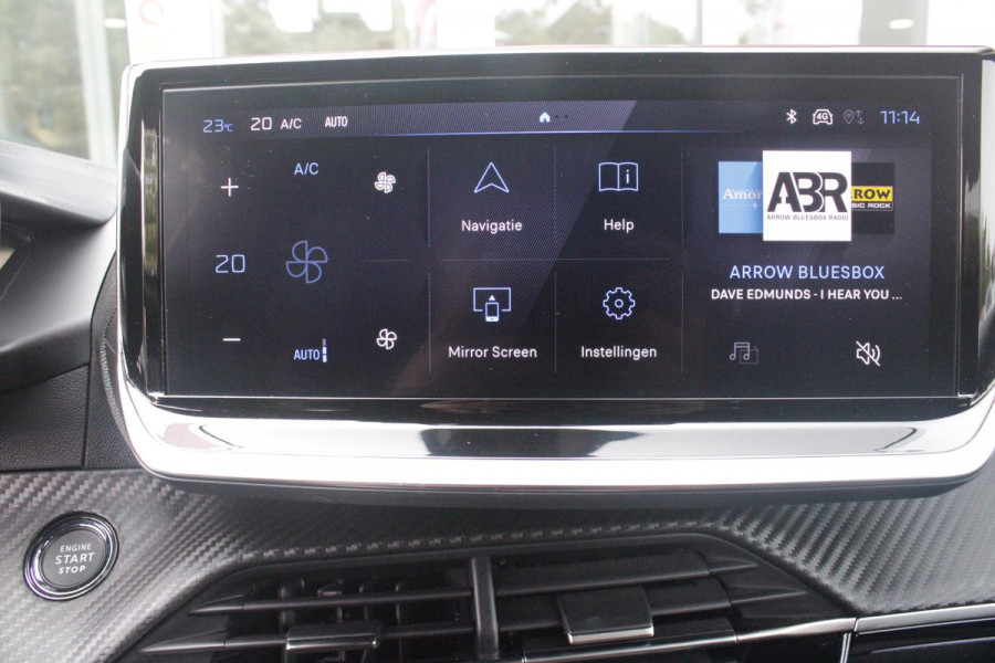 Peugeot 208 1.2 Hybrid 145PK AUTOMAAT GT | CAMERA VOOR + ACHTER | NAVIGATIE | DRAADLOZE APPLE CARPLAY/ANDROID AUTO | FULL LED KOPLAMPEN | LICHTMETALEN VELGEN 17" | DODEHOEK DETECTIE | DRAADLOZE TELEFOONLADER | KEYLESS ENTRY/START | DAB+ RADIO | ADAPTIVE CRUISE CONTROL | CLIMATE CONTROL |