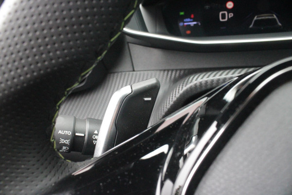 Peugeot 208 1.2 Hybrid 145PK AUTOMAAT GT | CAMERA VOOR + ACHTER | NAVIGATIE | DRAADLOZE APPLE CARPLAY/ANDROID AUTO | FULL LED KOPLAMPEN | LICHTMETALEN VELGEN 17" | DODEHOEK DETECTIE | DRAADLOZE TELEFOONLADER | KEYLESS ENTRY/START | DAB+ RADIO | ADAPTIVE CRUISE CONTROL | CLIMATE CONTROL |