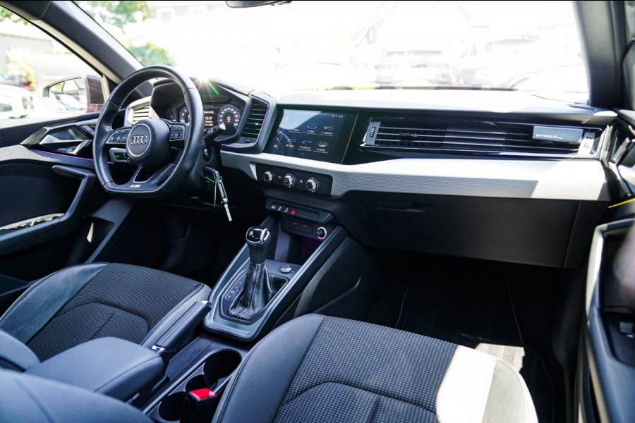 Audi A1 Sportback 40 TFSI edition one | Bang & Olufsen | Camera | Sfeer verlichting | Digitaal dashboard