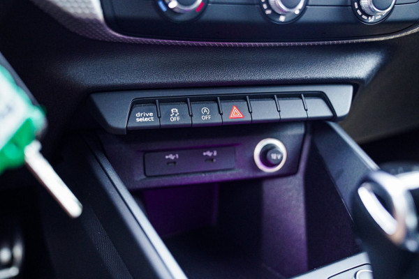Audi A1 Sportback 40 TFSI edition one | Bang & Olufsen | Camera | Sfeer verlichting | Digitaal dashboard