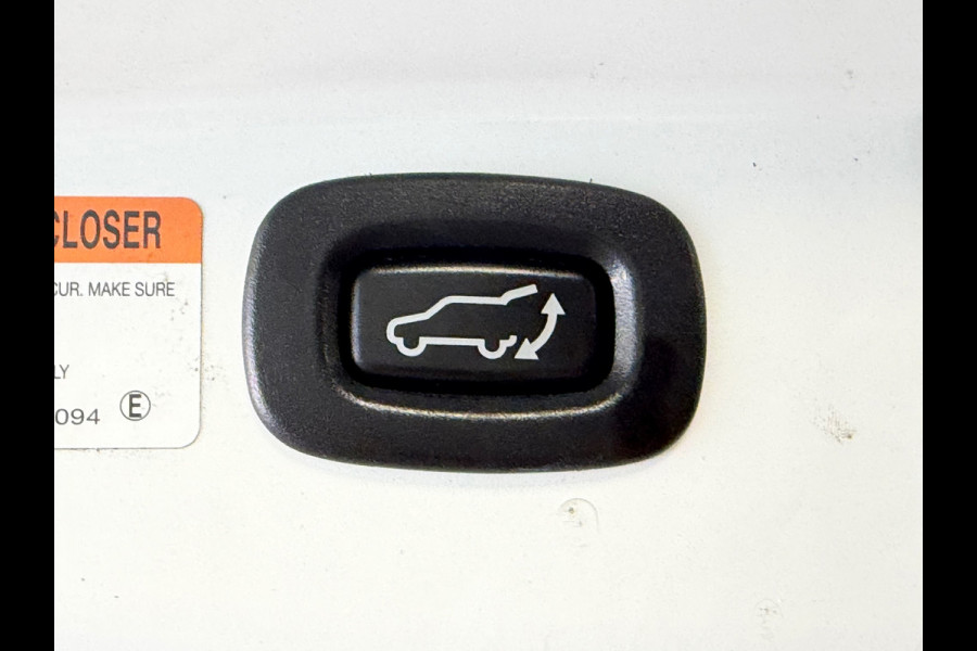 Mitsubishi Outlander 2.4 PHEV Intense+ AUT. PLUG-IN SCHUIFDAK CAMERA PDC CRUISE KEYLESS-GO STOEL/STUURVERWARMING